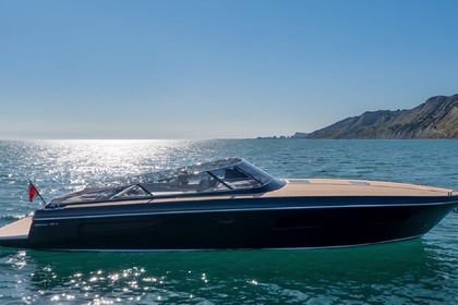 Noleggio Yacht a motore Ferretti ITAMA 45RS Castellammare di Stabia