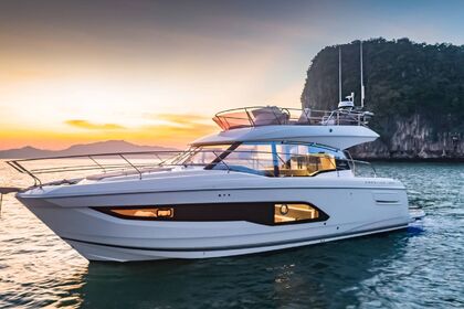 Charter Motorboat prestige 420 Fly Fréjus