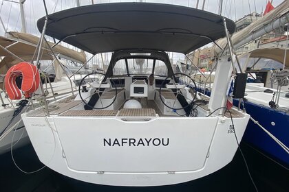 Noleggio Barca a vela Dufour Yachts Dufour 390 GL Marsiglia