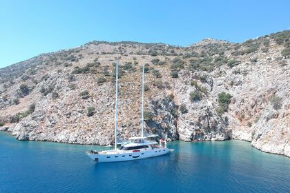 Ultra Luxury gulet with a capacity of 10 people