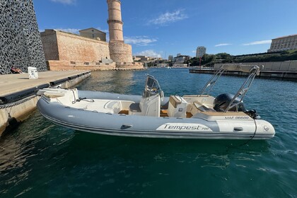 Location Semi-rigide CAPELLI TEMPEST 700 Marseille