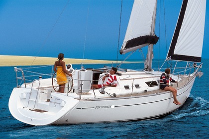 Noleggio Barca a vela Jeanneau Sun Odyssey 37 Tinos Regional Unit