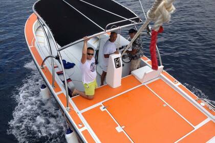 Hyra båt Motorbåt Exantas Marine Omega 33 Ouranopoli