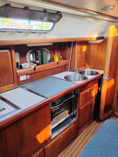 Sailboat Bavaria 35 holiday Boot Grundriss