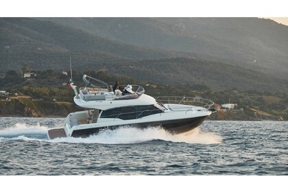 Charter Motorboat  Prestige 420 Fly Split