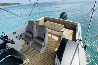 Quicksilver 755 Sundeck