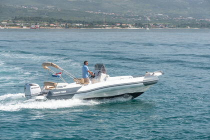 Hyra båt RIB-båt Marlin 790 Trogir