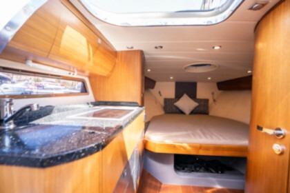 EIN BOOT FÜR WAHRE LIEBHABER