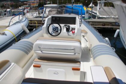 Hire RIB Lomac Nautica 790 In Sainte-Maxime