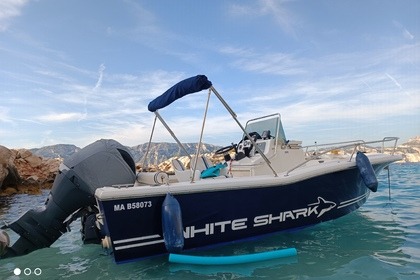 Hire Motorboat KELT white shark 205 Marseille