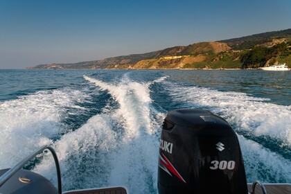 Noleggio Gommone Maestrale 28 Tropea