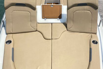 Bote deportivo de lujo hasta 20 personas