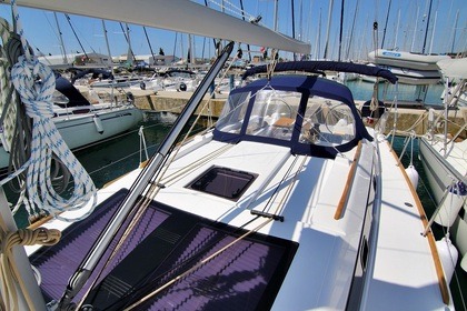Hire Sailboat DUFOUR 382 Grand Large Croatia