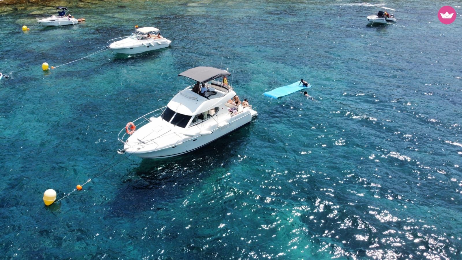 Bateau à moteur Jeanneau Prestige 32 521cv