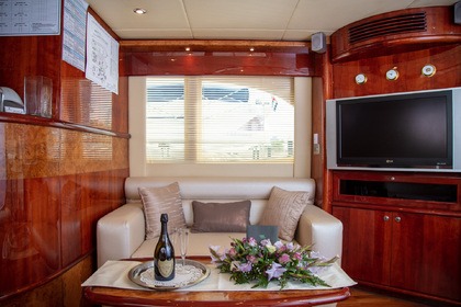 Silver Creek - 61ft luxury Yacht