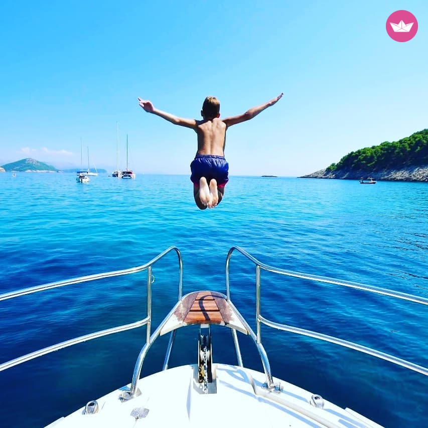 Rental Jeanneau Merry Fisher 795