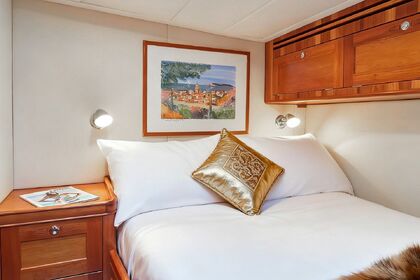 90ft Centreboard Sloop DARK STAR OF LONDON