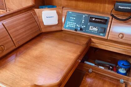 Bavaria 42 (2007) Yacht Charter in Salamina