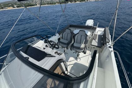 Hyra båt Motorbåt Jeanneau Cap Camarat 7.5 wa Saint-Raphaël