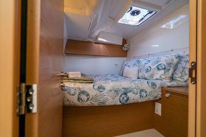 Rental Catamaran Catamaran all inclusive with water toys Split