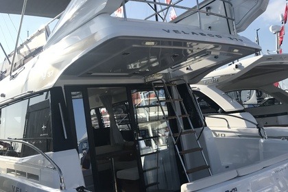 Location Bateau à moteur Jeanneau Velasco 37 Hendaye