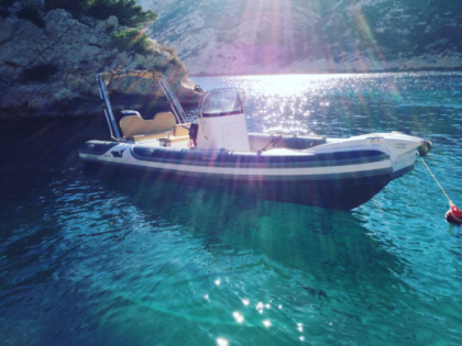 Miete RIB Motonautica Vesuviana 700 Fashion Marseille