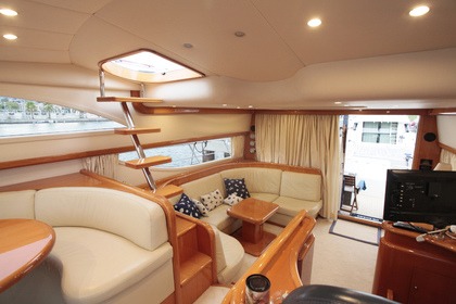 Prachtig Uniesse 55 Fly-jacht