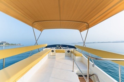 Charter Motorboat Sessa Marine Key Largo 20 Dubai Marina