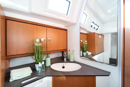 Location Voilier Bavaria Yachtbau Bavaria Cruiser 33 Grad Šibenik