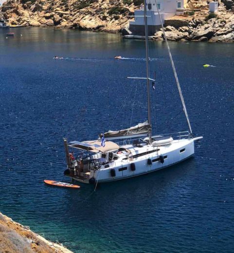 sailboat hire greece