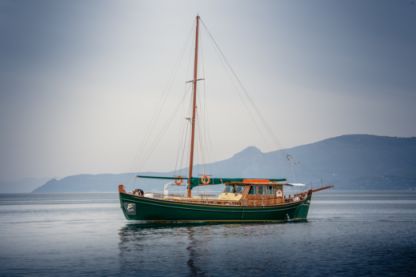 Ενοικίαση Ιστιοπλοϊκά Traditional Wooden Trechantiri Captain John Πάρος