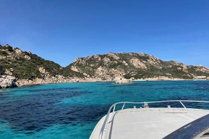 BOAT WITHOUT A LICENSE FOR THE MADDALENA ARCHIPELAGO AND CORSICA