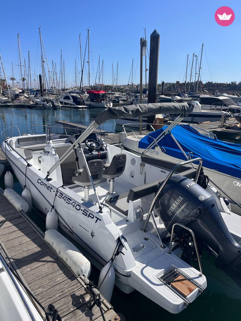 Bateau à moteur Jeanneau Cap Camarat 6.5 150cv 4