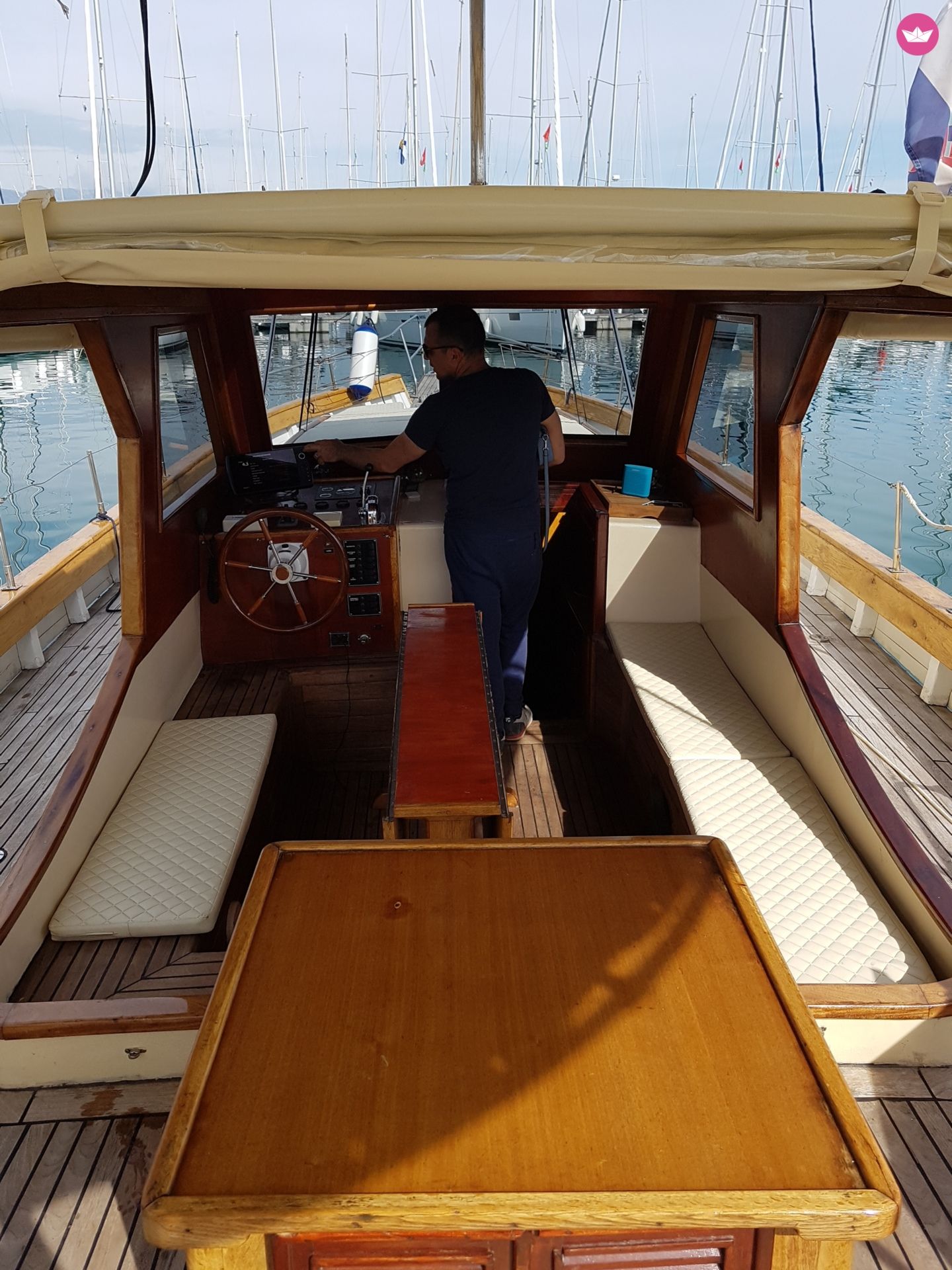Charter Motorboat Traitional Croatian Boat Leut Vagabundo Split