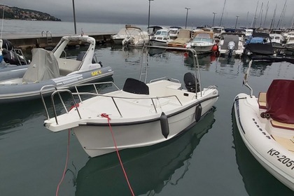 Noleggio Barca a motore Fortis 590 Fisher Capodistria