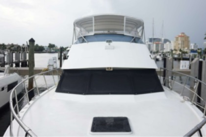 Hire Motorboat Hatteras 52ft Fort Lauderdale