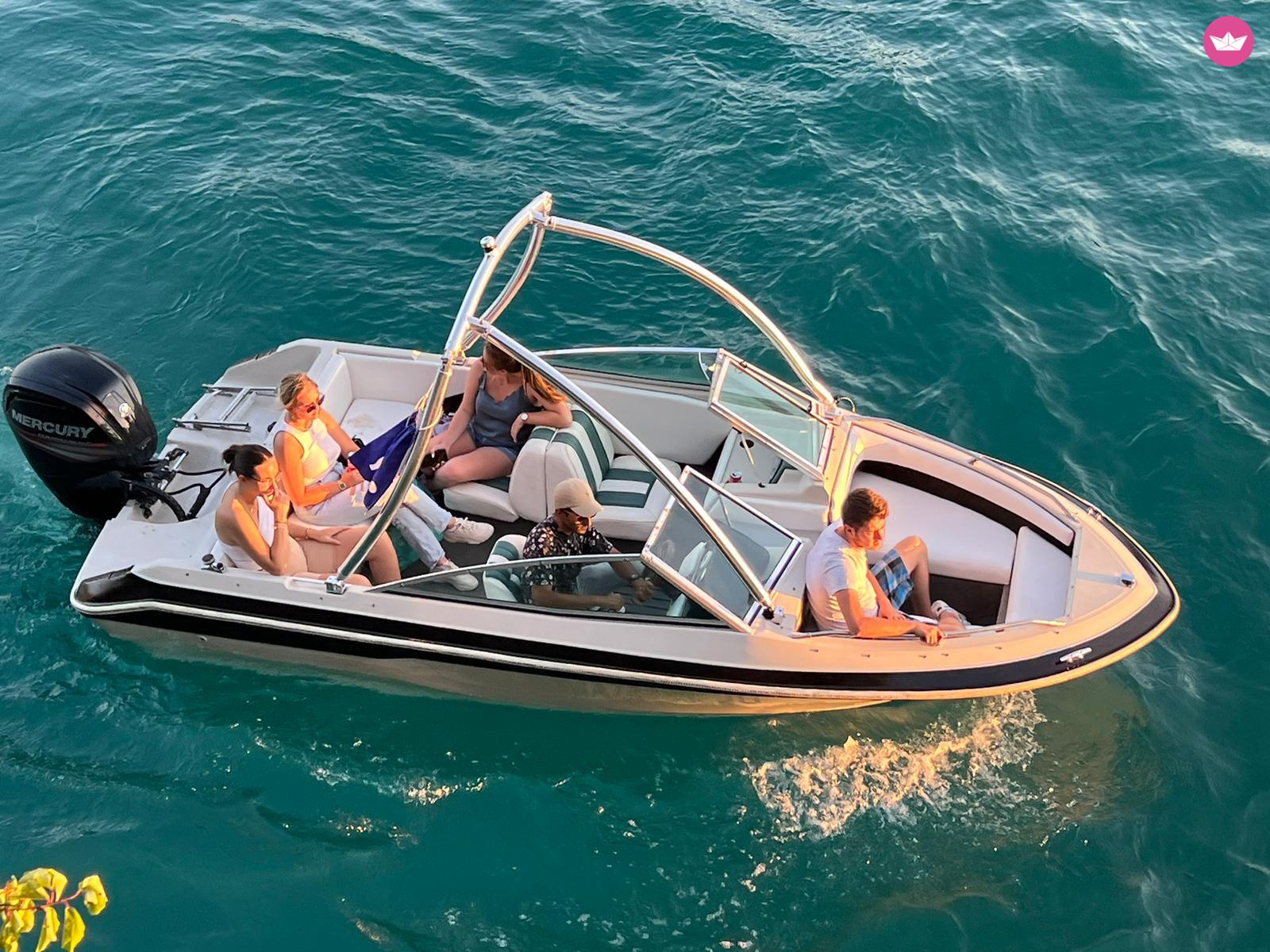 Bateau à moteur Sea Ray Seville 115cv