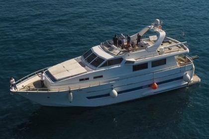 Miete Motoryacht Custom made yacht Tourist charter yacht Kotor Municipality