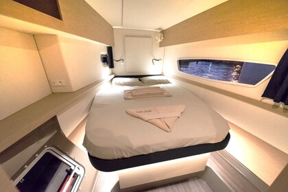 Helia 44 de dec 2017 -