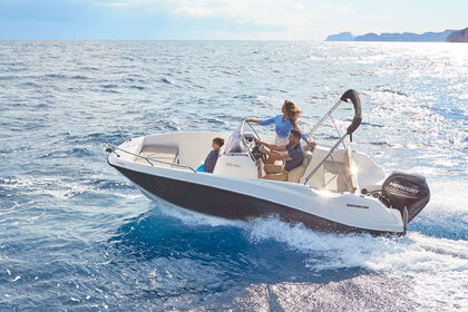 Charter Motorboat Quicksilver Activ 555 Open Antibes