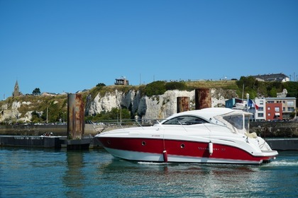 Charter Motorboat BENETEAU MONTE CARLO 37 Saint-Valery-sur-Somme