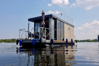 Νοικιάστε αυτό Campi 300 σκάφος