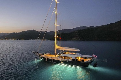 Noleggio Caicco Deluxe Yacht Good Life Rodi