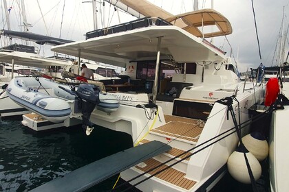 Verhuur Catamaran Fountaine Pajot Fountaine Pajot Elba 45 - 4 + 1 cab. Trogir