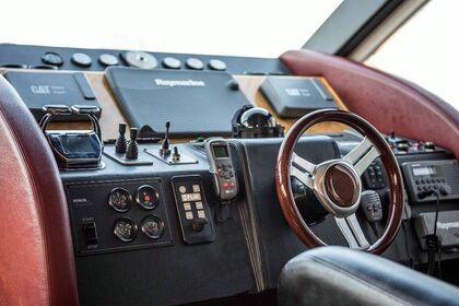 Dubai Marine 88' - Charter VIP all inclusive