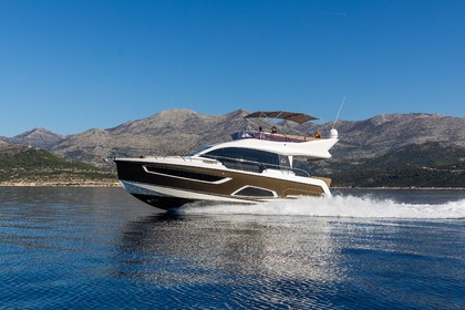 Motor Jacht Sealine F430 in Dubrovnik