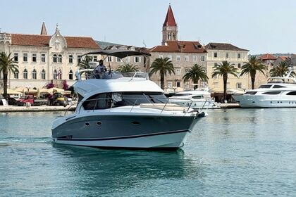 Hyra båt Motorbåt Beneteau Antares 36 Trogir