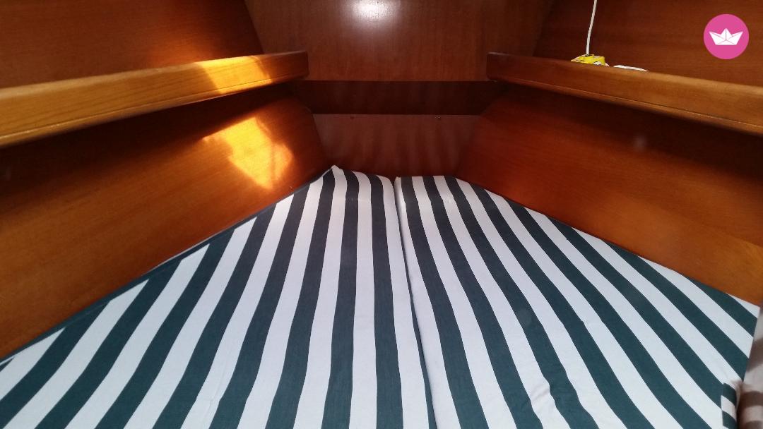 Beneteau Oceanis 411 in Athens  