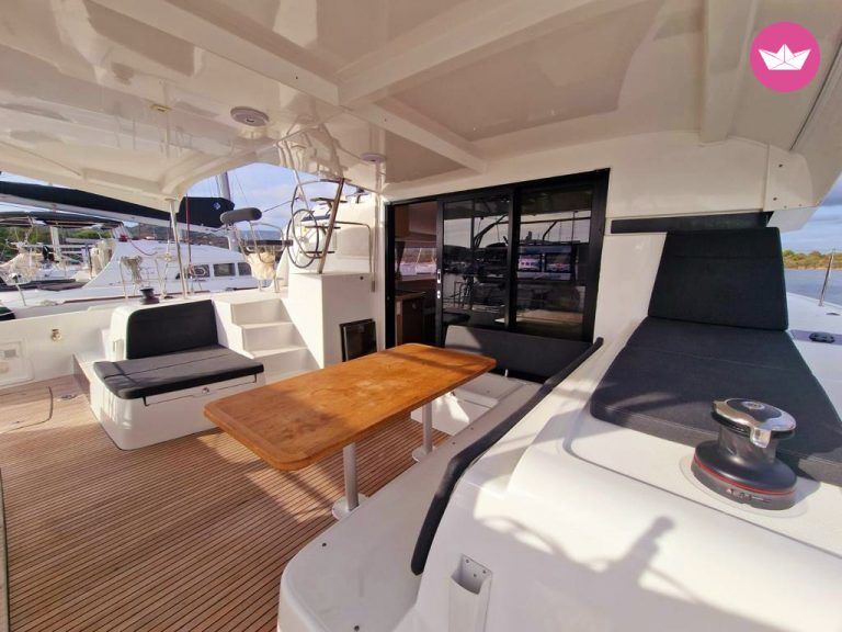 Catamaran Lagoon 42 12.73m 8