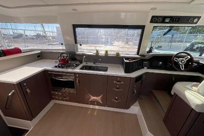 BALI 4.3 MY  (CATAMARAN DE MOTOR)